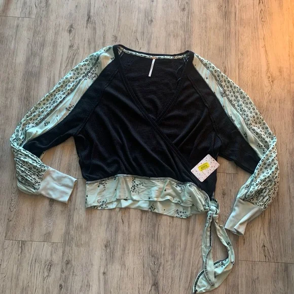 Free People Auxton Thermal Top - Brand New - Picture 2 of 7